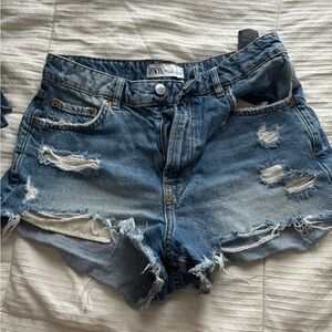 Zara High Waisted Distressed Denim Shorts size us 6
